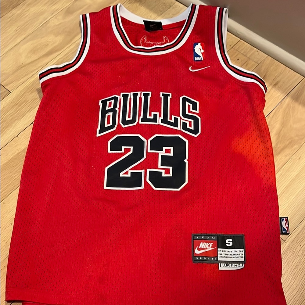Nike Bulls Red Basketball Jersey